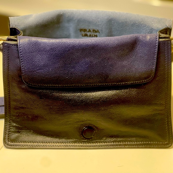 Prada Etiquette Blue Leather Handbag/Crossbody/Shoulder Handbag! - Picture 15 of 15
